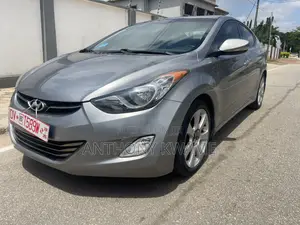 Hyundai Elantra 2013 Silver