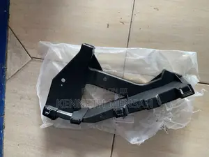 Honda Civic 2016-2021 Head Lamp Bracket