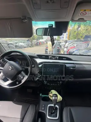 Toyota Hilux Revo Double Cab Deisel 2.4 AWD 2019 Gray