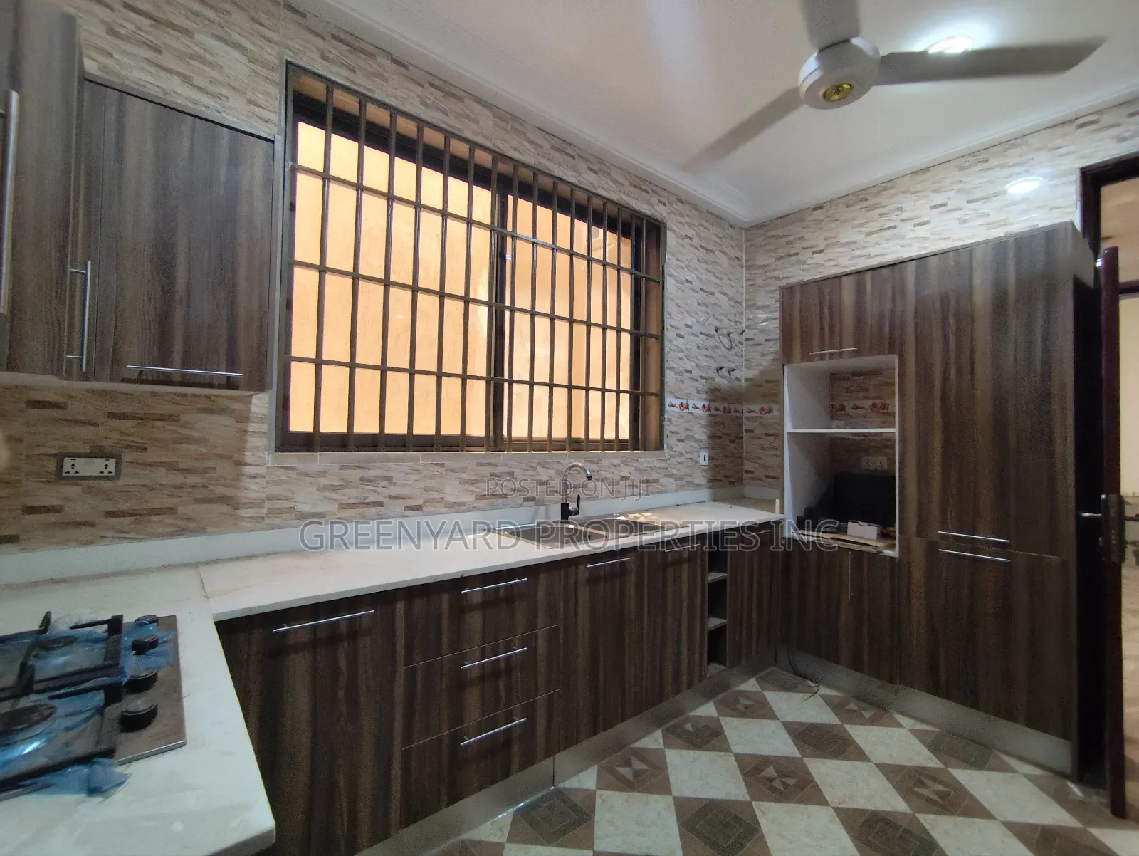 5bdrm Duplex in Adjiringanor, East Legon for rent