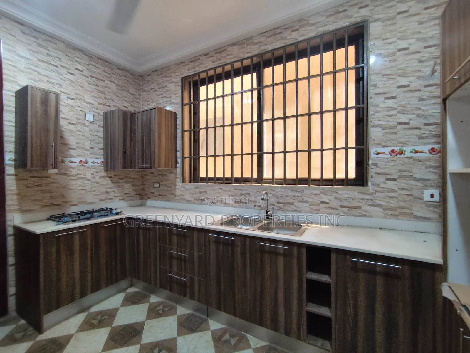 5bdrm Duplex in Adjiringanor, East Legon for rent
