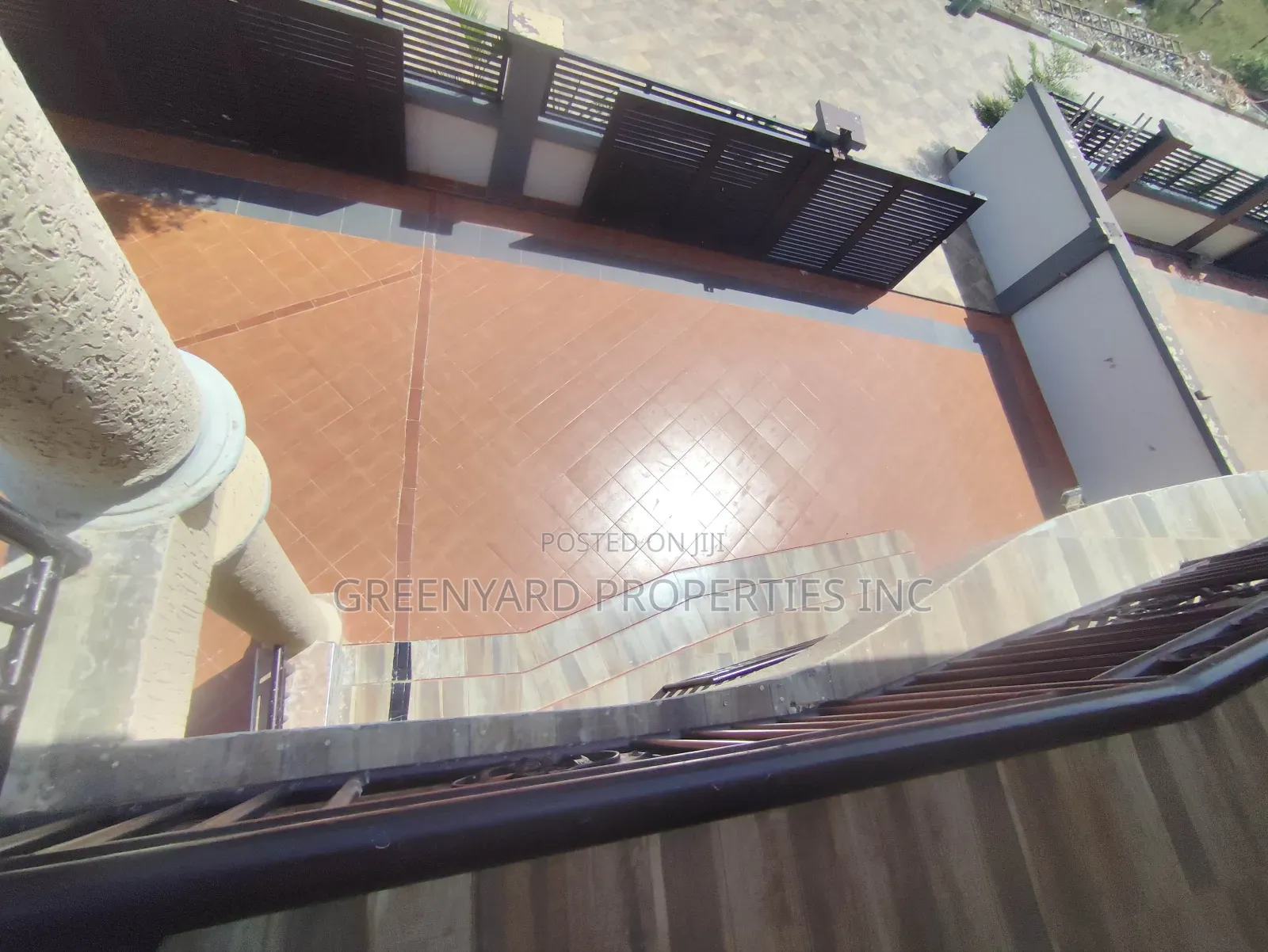 5bdrm Duplex in Adjiringanor, East Legon for rent