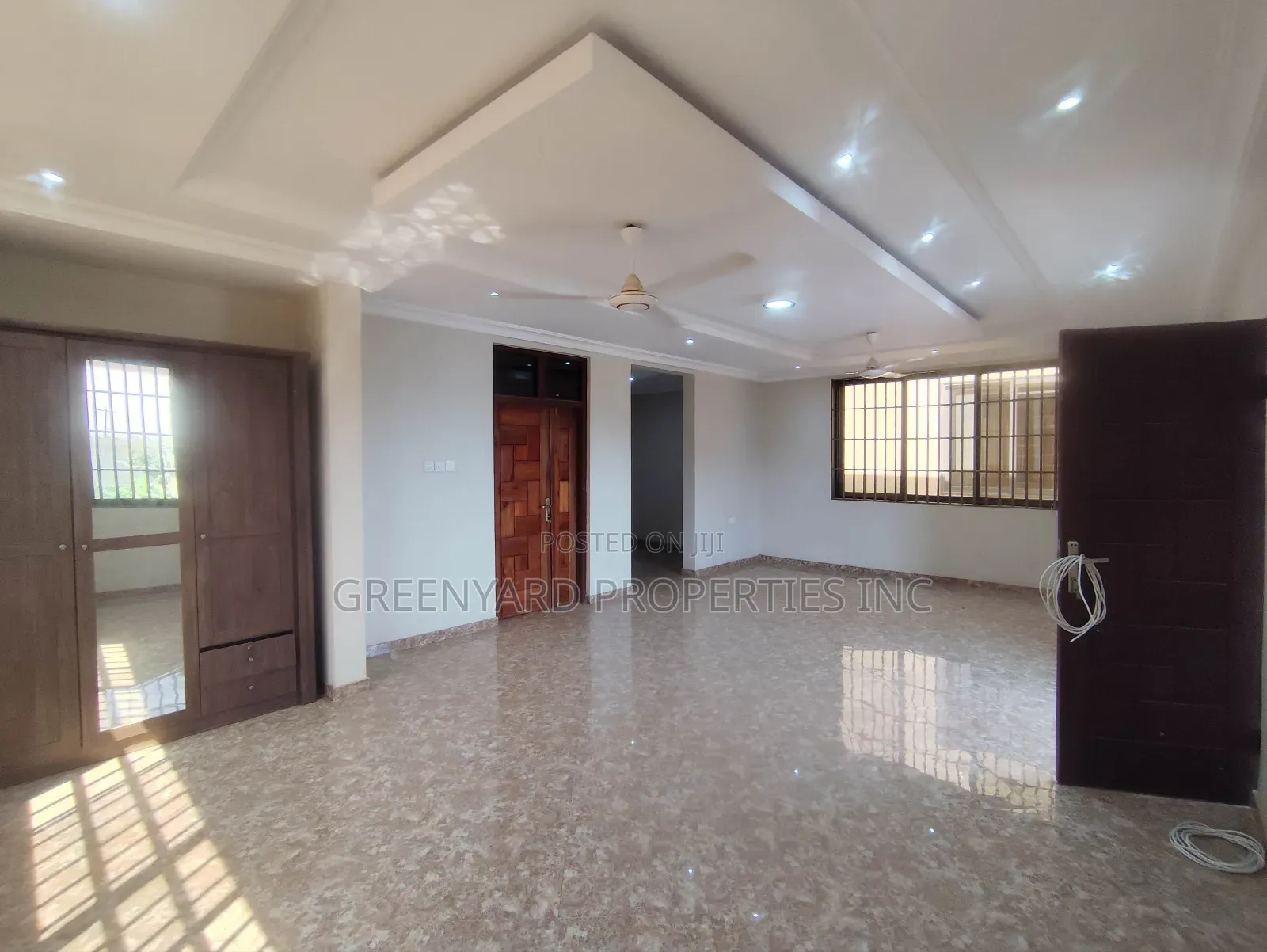 5bdrm Duplex in Adjiringanor, East Legon for rent