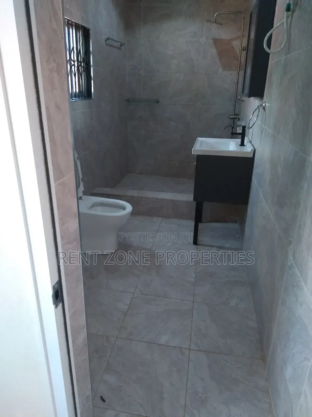 1bdrm Apartment in Rent Zone Properties, Ablekuma for rent
