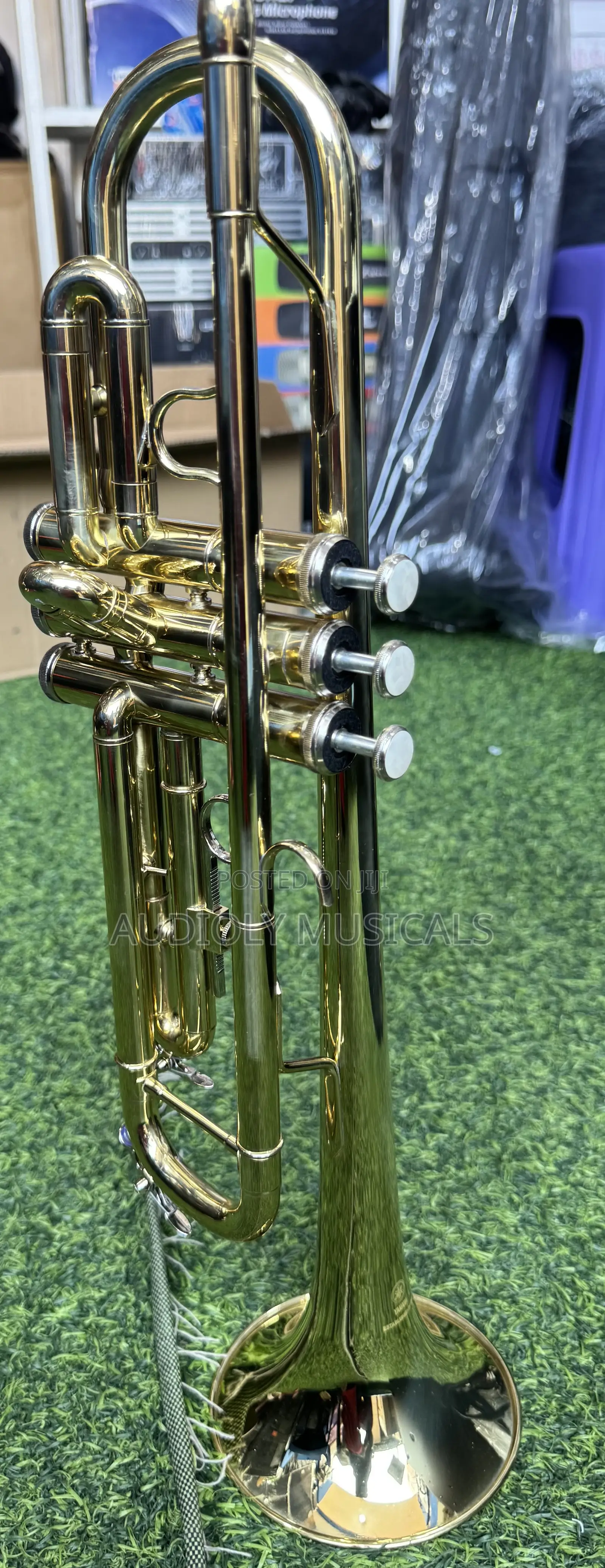 Yamaha Golden Colour Trumpet