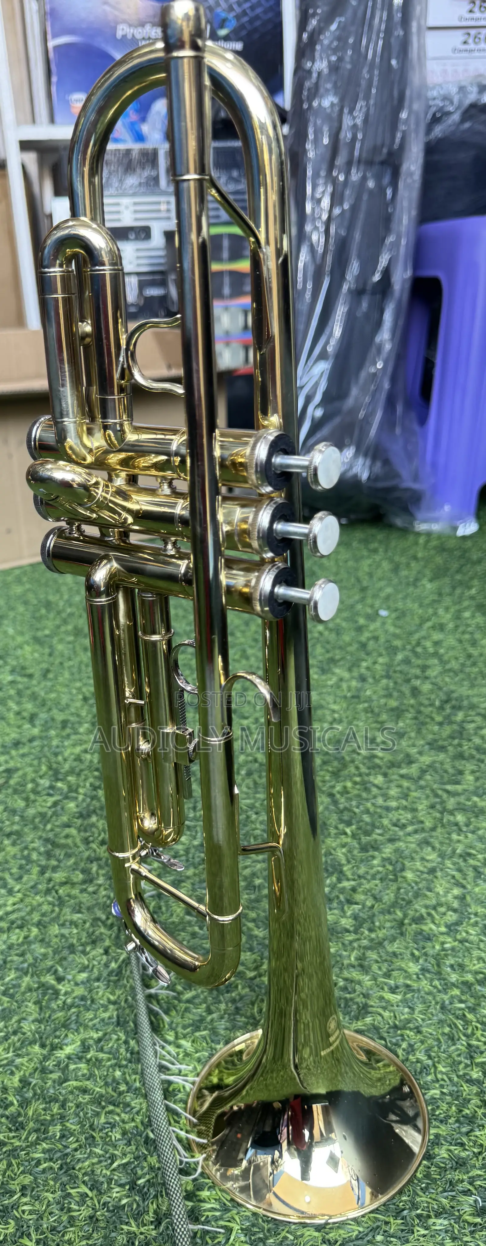 Yamaha Golden Colour Trumpet