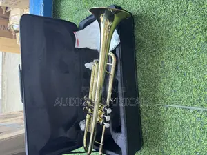 Yamaha Golden Colour Trumpet