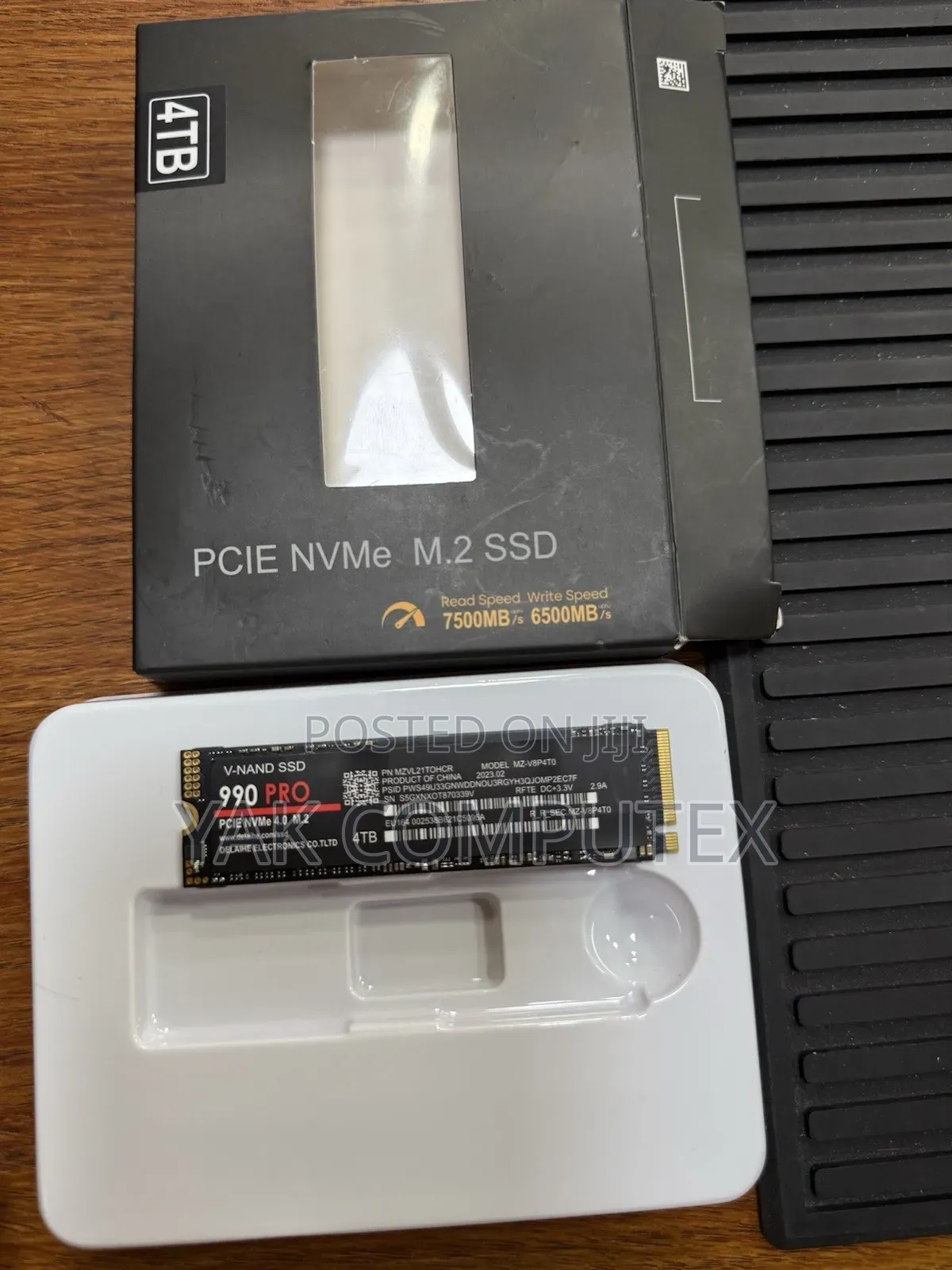 990 Pro 4tb M.2 Nvme Internal SSD - Black (Mz-V9p4t0bw)