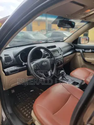 Kia Sorento LX 4dr SUV (2.4L 4cyl 6A) 2014 Brown