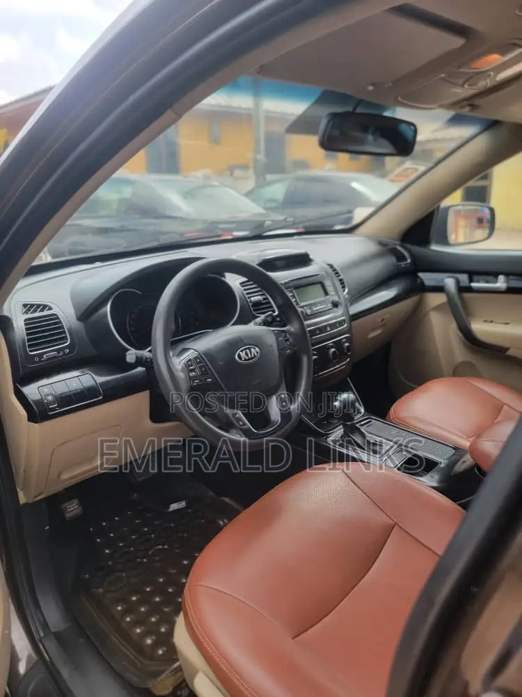 Kia Sorento LX 4dr SUV (2.4L 4cyl 6A) 2014 Brown