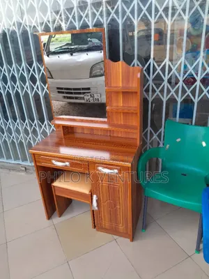 Reflector With Dresser