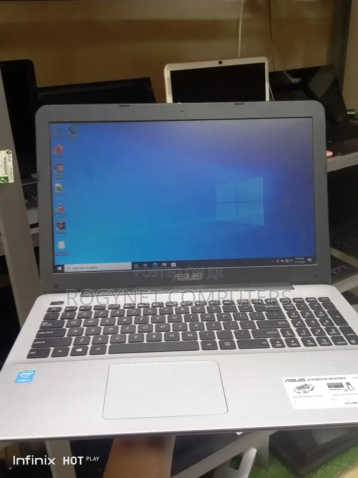 Laptop Asus X555LA 8GB Intel HDD 500GB