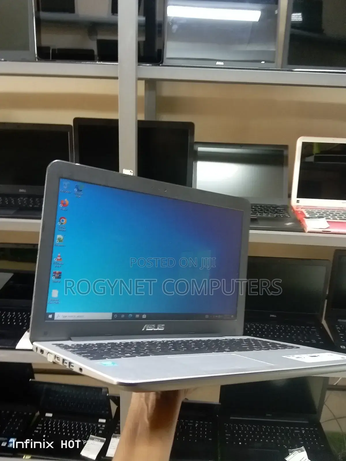 Laptop Asus X555LA 8GB Intel HDD 500GB