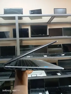 Laptop Asus X555LA 8GB Intel HDD 500GB