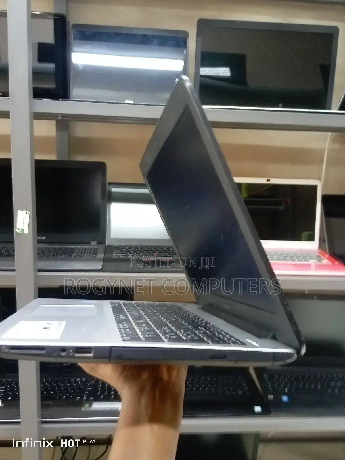 Laptop Asus X555LA 8GB Intel HDD 500GB