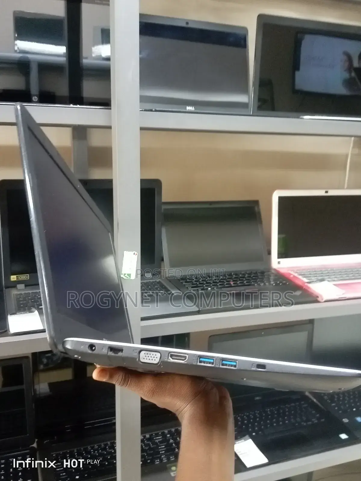 Laptop Asus X555LA 8GB Intel HDD 500GB