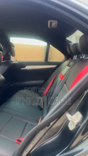 Mercedes-Benz C250 2014 Black