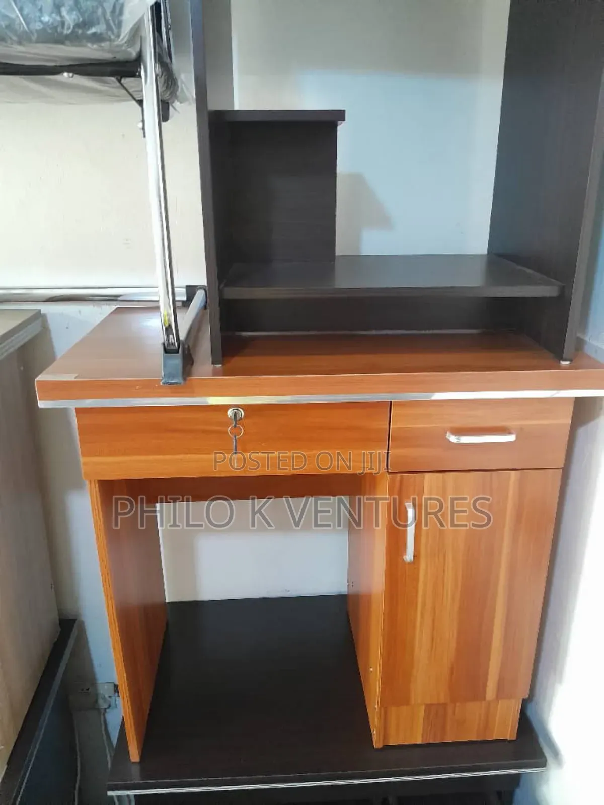 Focusforge Desk