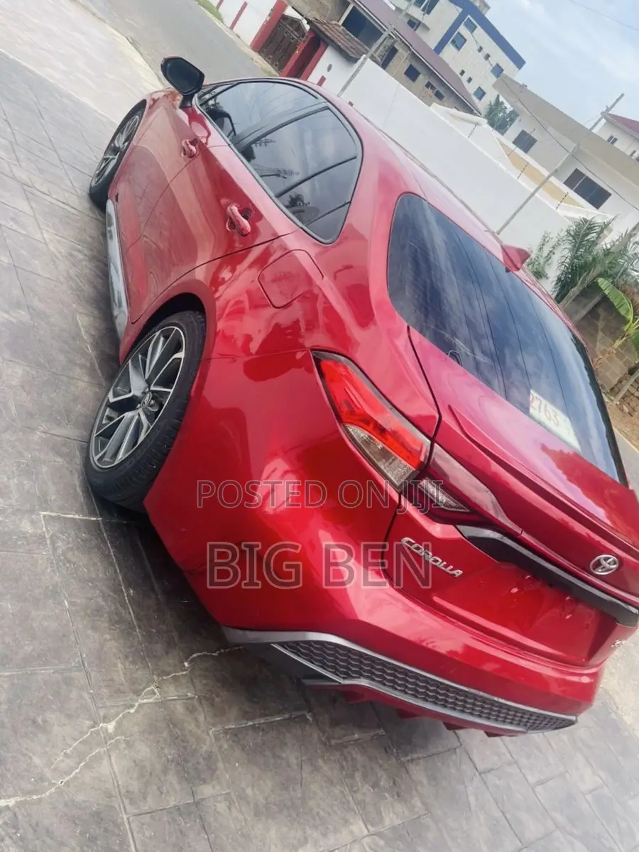 Toyota Corolla SE 2021 Burgundy
