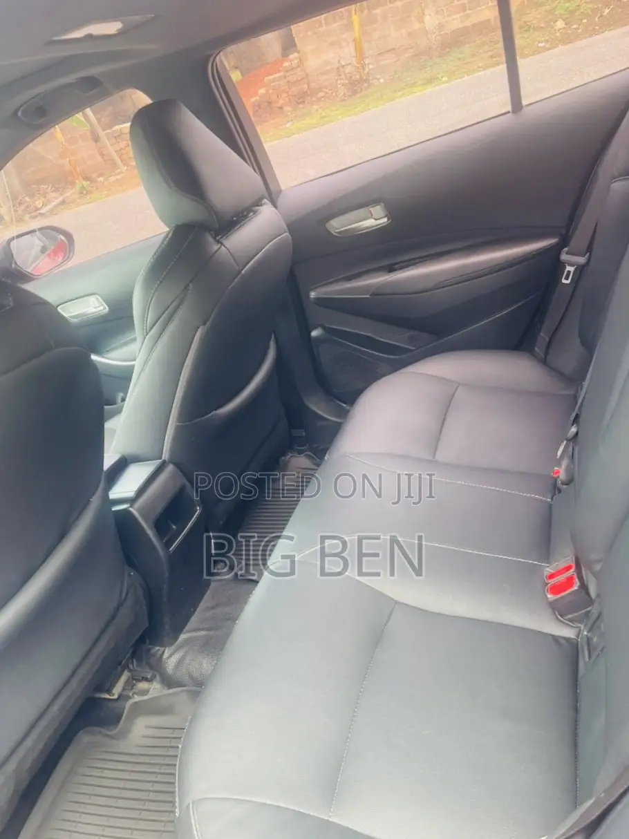 Toyota Corolla SE 2021 Burgundy