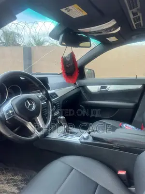 Mercedes-Benz C250 2014 Black