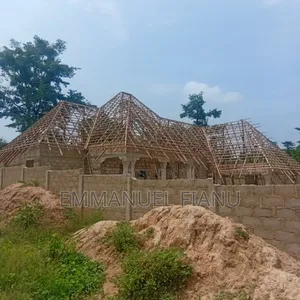 Carpenter Available Content or Whatsapp Me