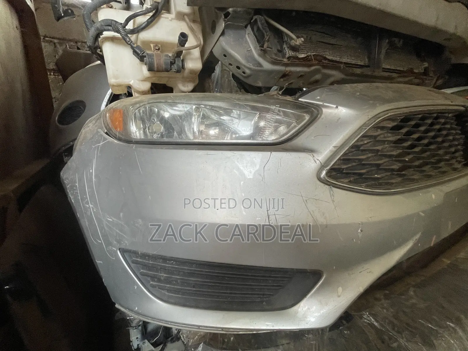 Ford Focus (2013-2016) Front Cut Available