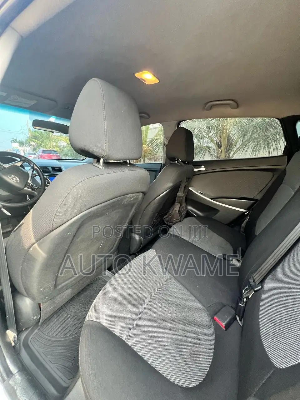 Hyundai Accent SE Automatic 2012 White