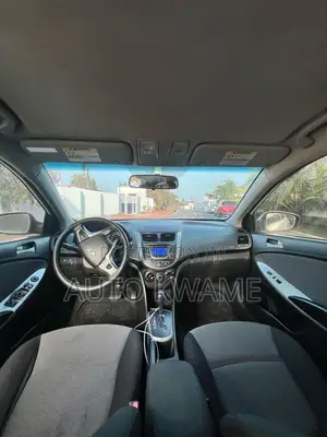 Hyundai Accent SE Automatic 2012 White