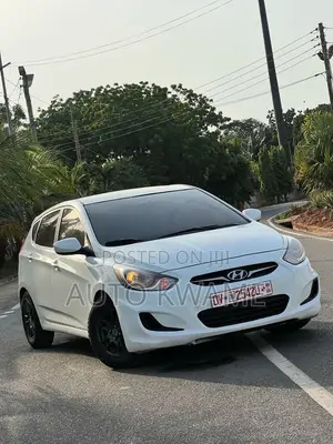 Hyundai Accent SE Automatic 2012 White