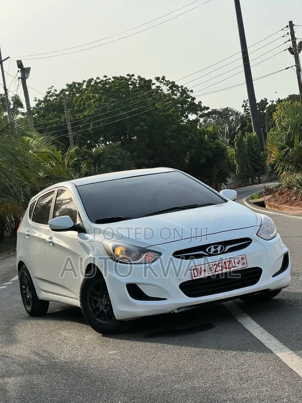 Hyundai Accent SE Automatic 2012 White