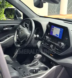 Toyota Highlander XSE AWD 2024 Black