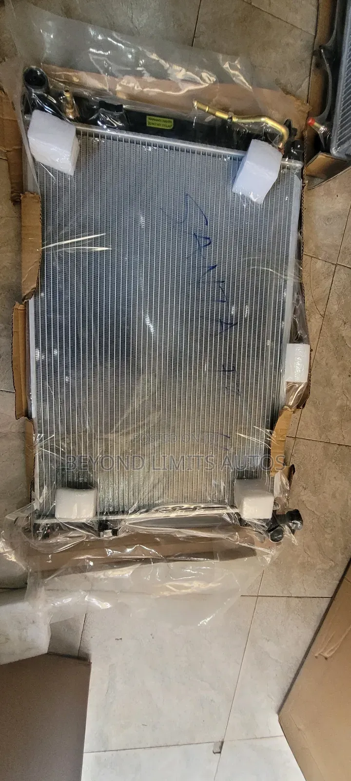 Hyundai Tucson/Ix35 2013,2014,2015,2016,2017 Radiator/Tank