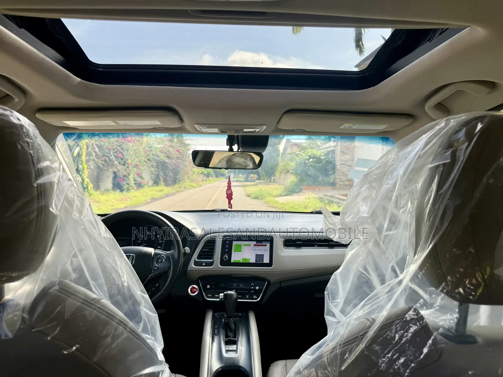 Honda HR-V Touring AWD 2019 Gray