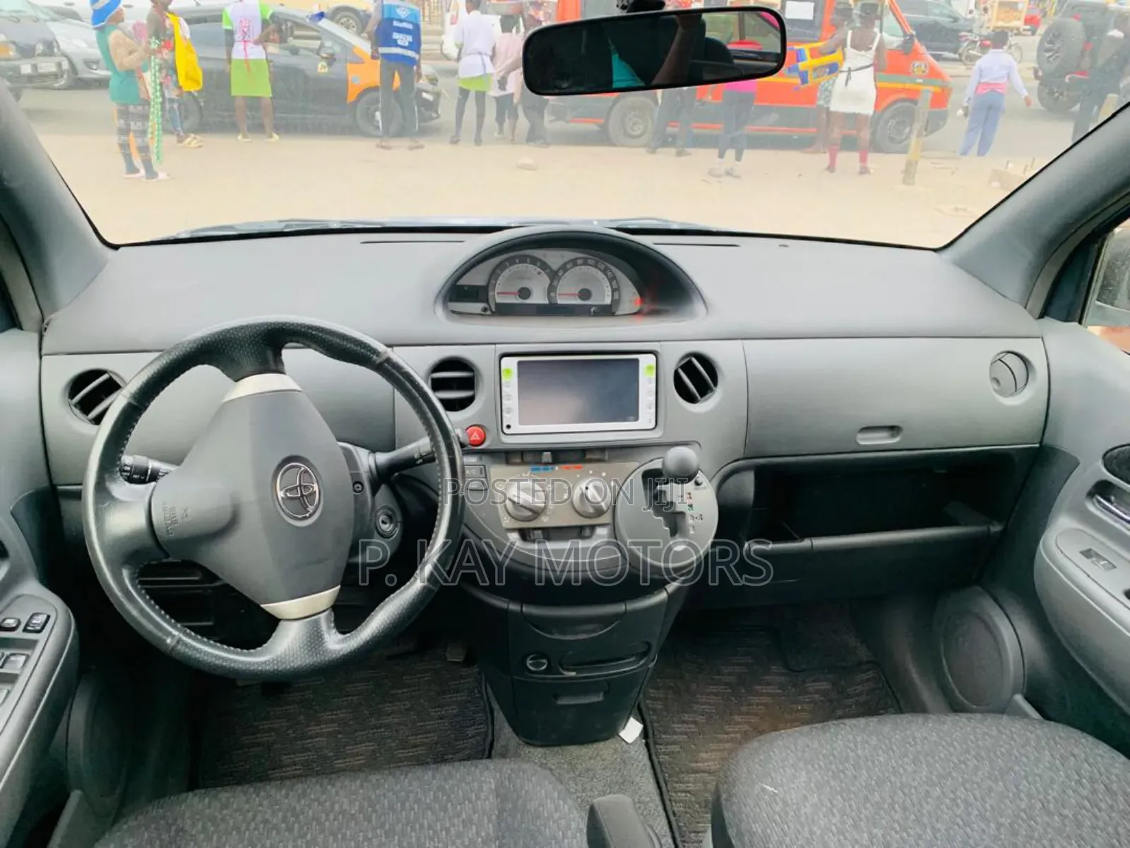 Toyota Sienta 1.5 FWD 2012 Blue