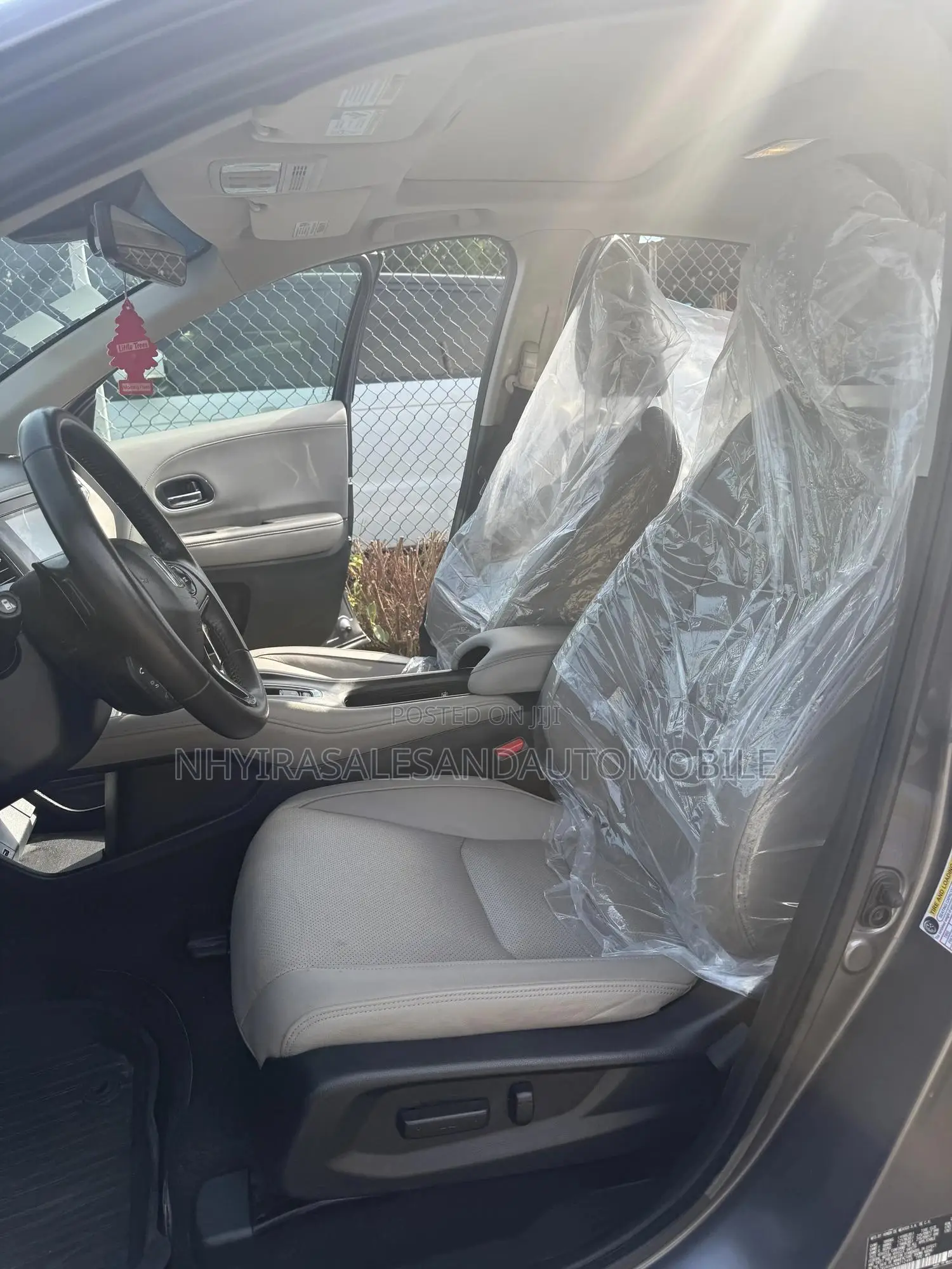 Honda HR-V Touring AWD 2019 Gray