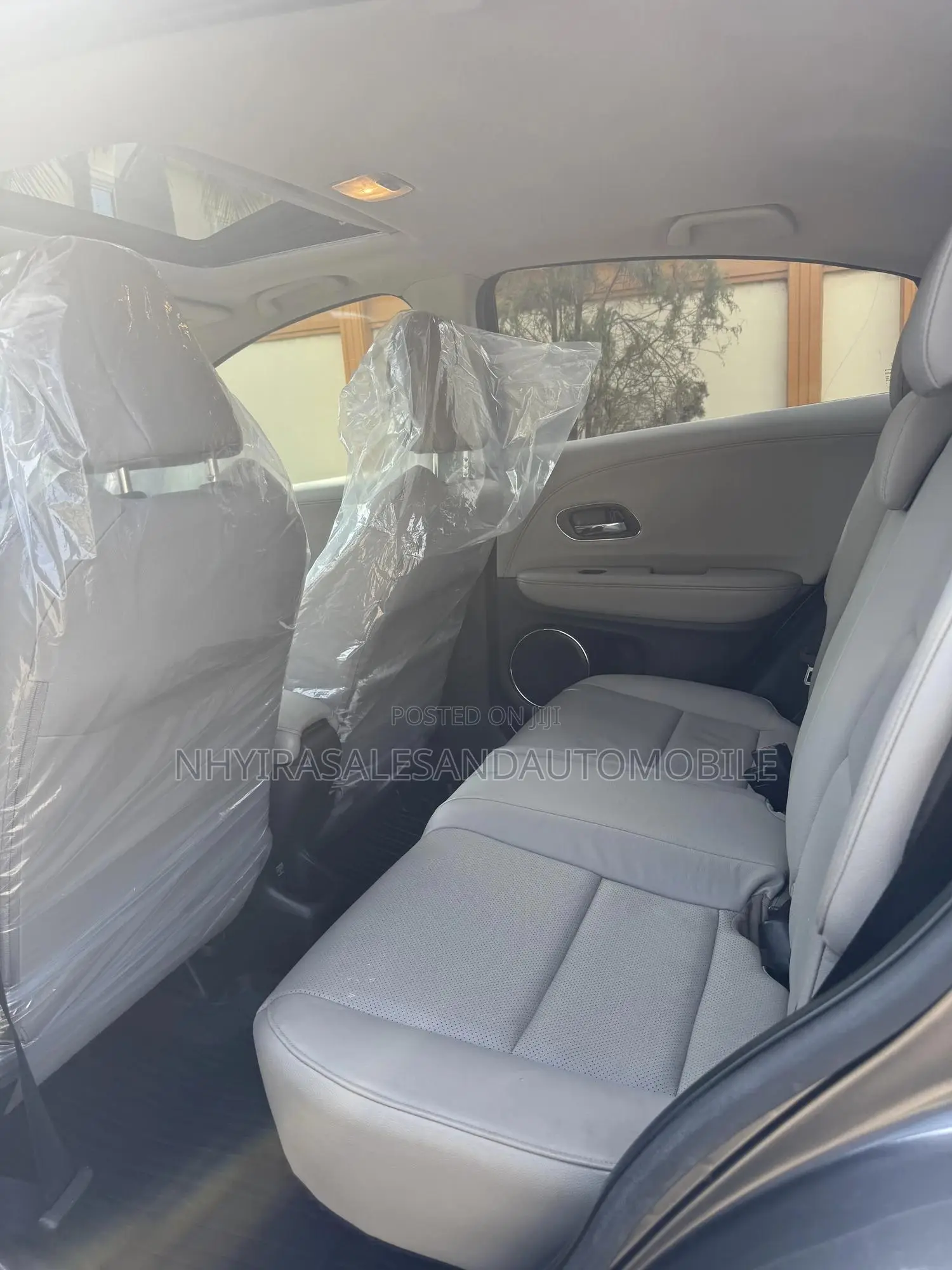 Honda HR-V Touring AWD 2019 Gray