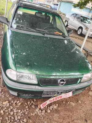 Photo - Opel Astra 2007 Green