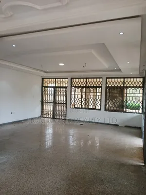 Photo - 6bdrm Bungalow in Westland for rent