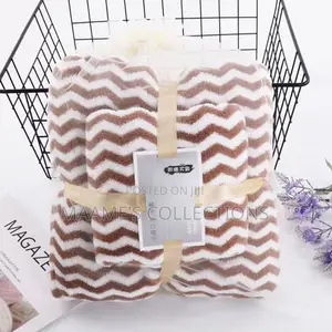 Luxurious Wave Towel Pattern Set ( 3 in 1)