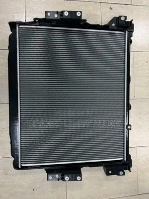 Land Cruiser 2010,2011,2012,2013,2014,2015,2016 Radiator
