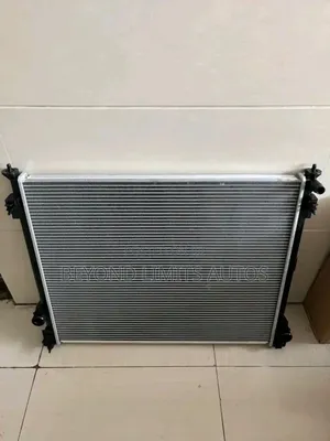 Toyota Highlander 2020,2021,2022,2023 Radiator/Water Tank