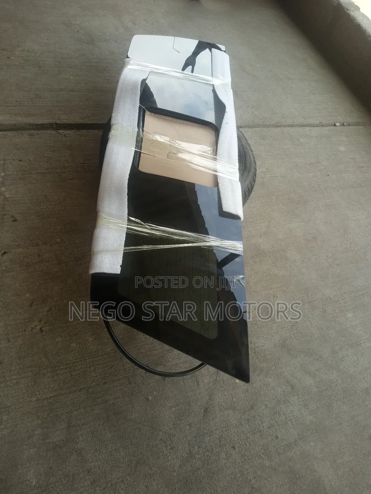 Ford F-150 2021 Back Glass Tinted Electronics Type