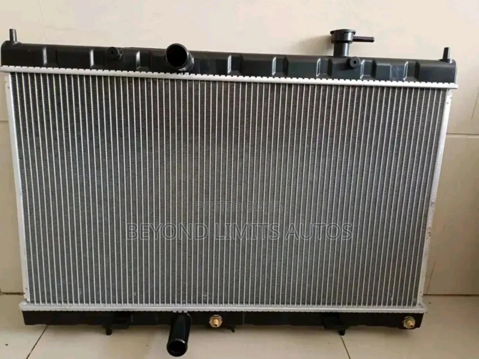 Nissan Rogue/X-Trail 2014,2016,2017,2018,2019 Radiator/Tank