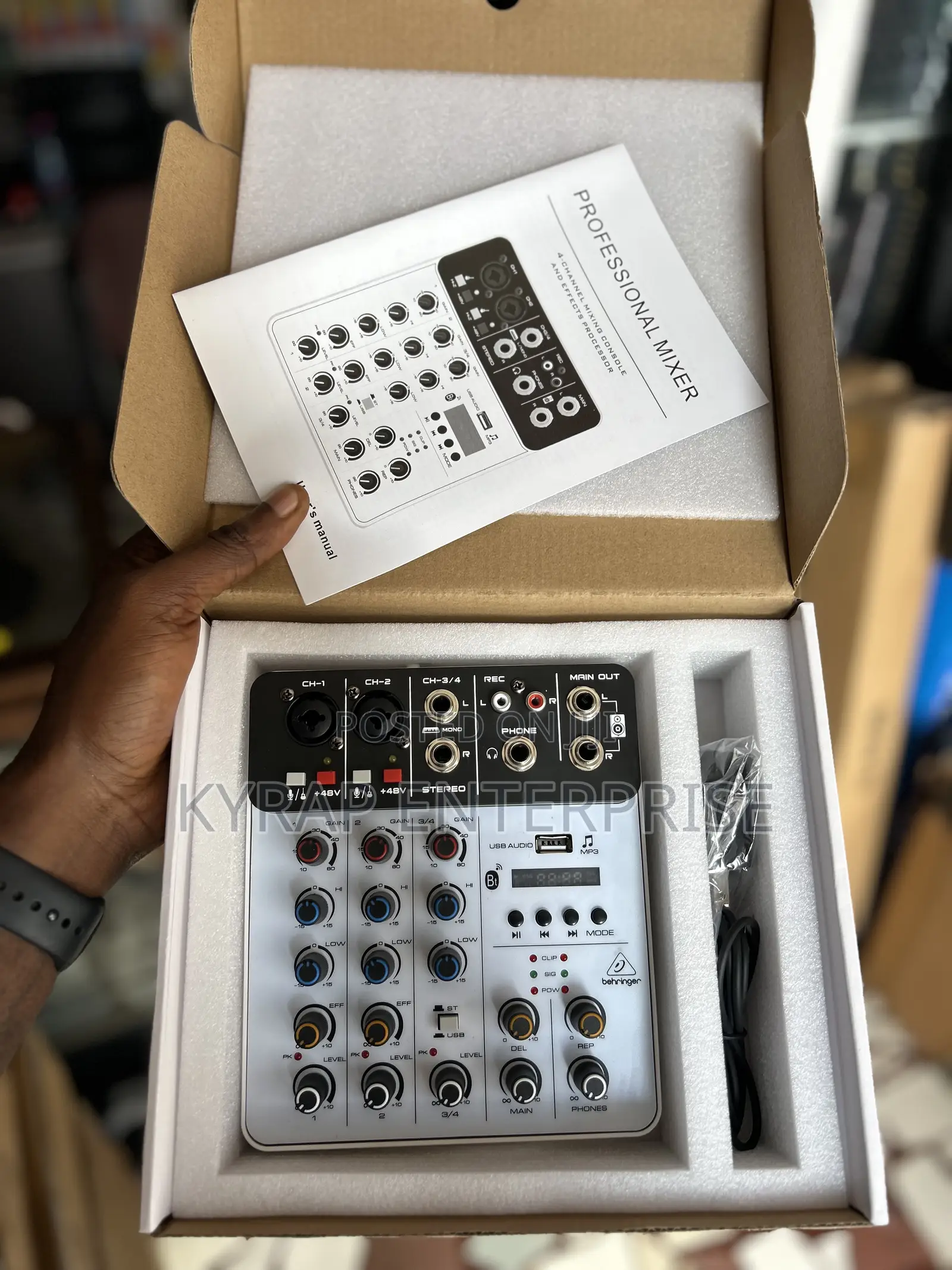 Behringer Live Mixer