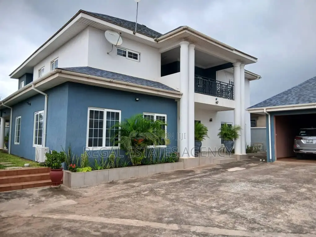 5bdrm House in Oyarifa Aburi Road for sale