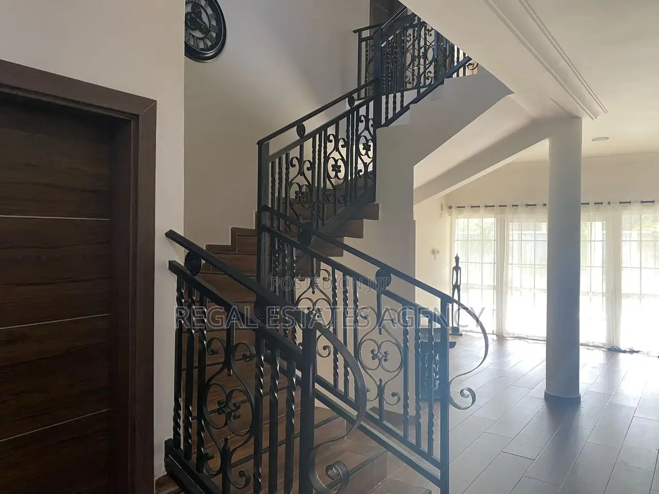 5bdrm House in Oyarifa Aburi Road for sale