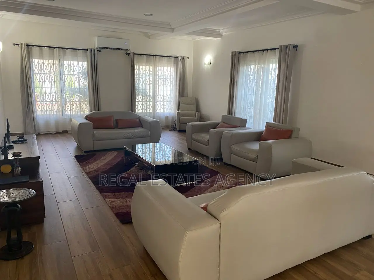 5bdrm House in Oyarifa Aburi Road for sale