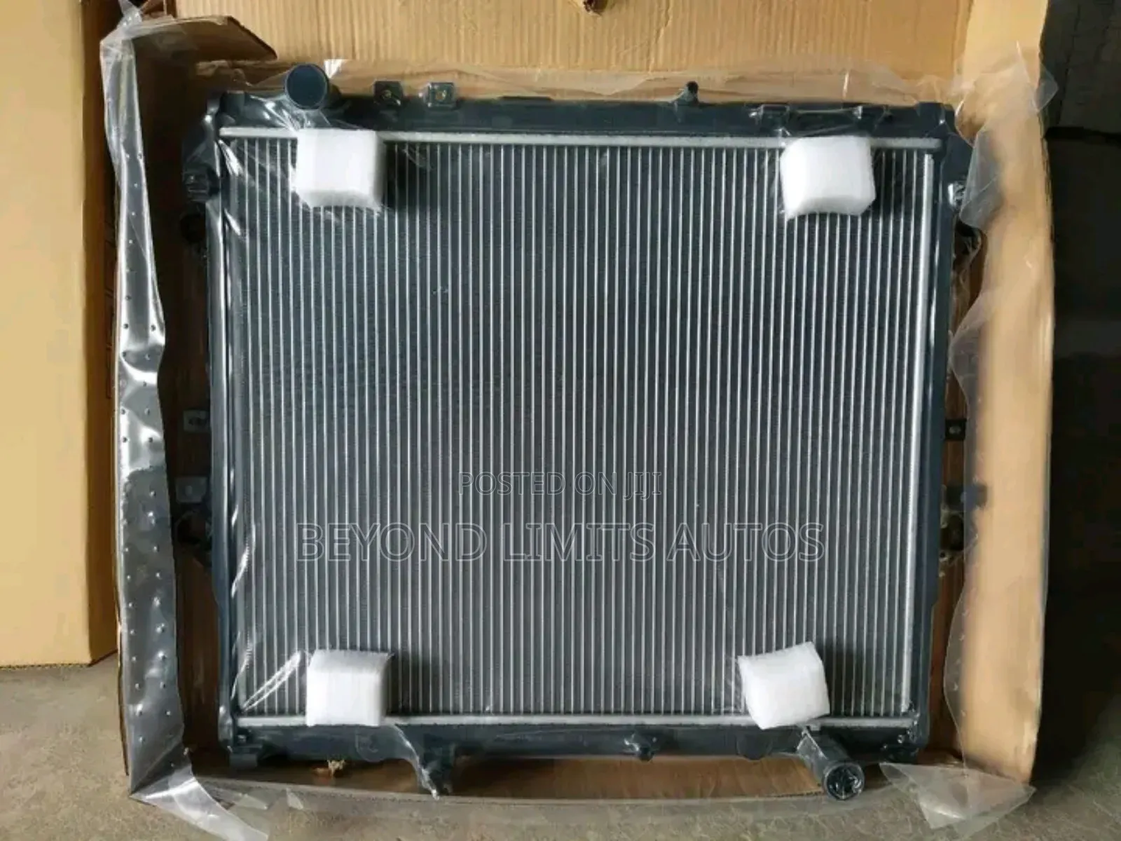 Toyota Land Cruiser Prado 2012,2013,2014,2015,2016 Radiator