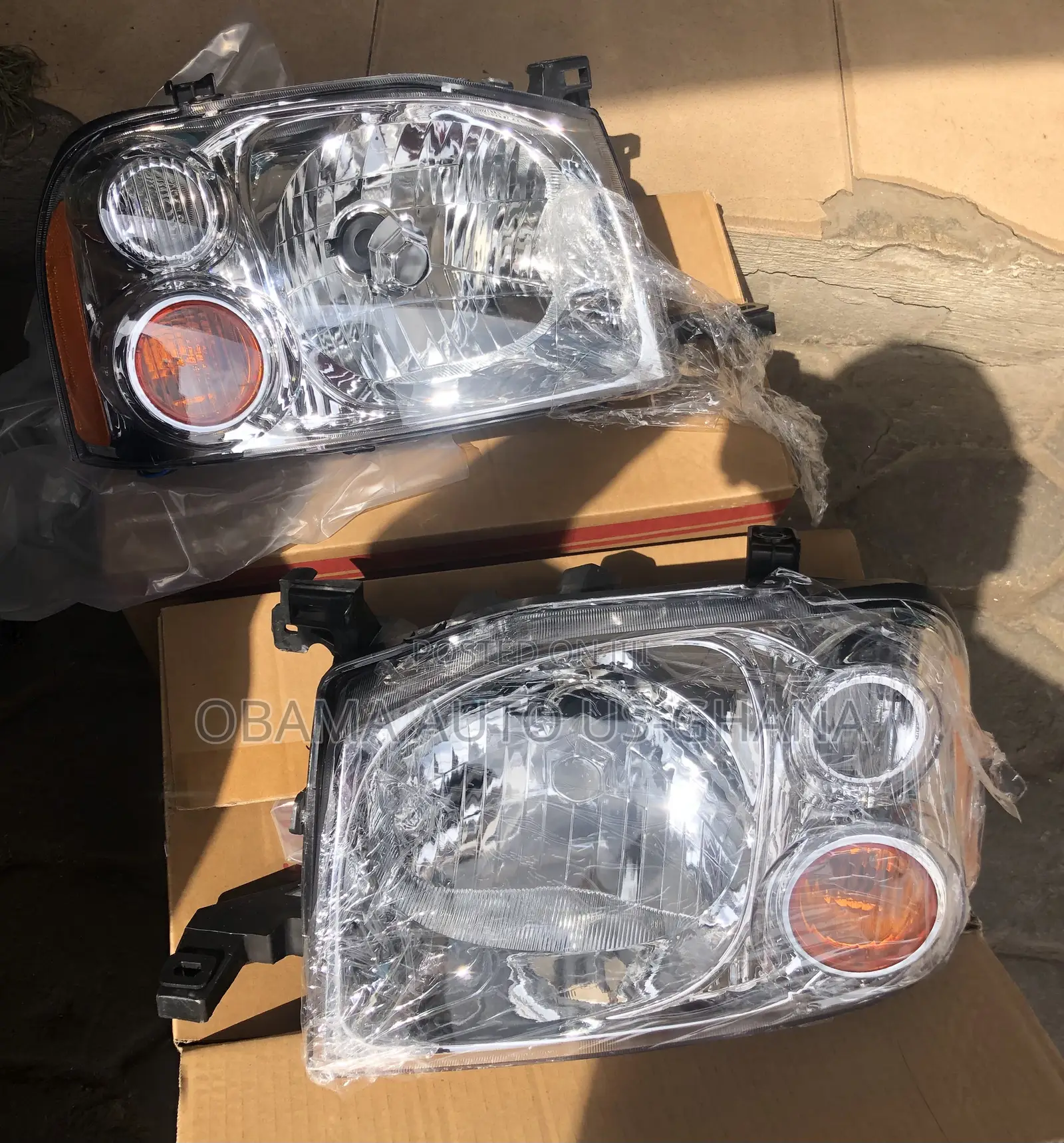 Nissan Hardbody / Hard Body Np300 Pickup Headlight